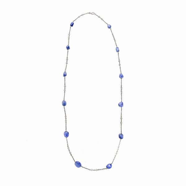 Necklace in white gold, diamonds and sapphires