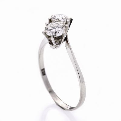 Anello Contrariè in Oro Bianco e Diamanti