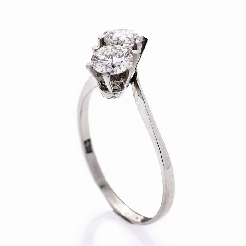 Anello Contrariè in Oro Bianco e Diamanti