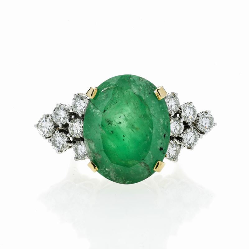 Anello in Oro Giallo, Oro Bianco, Diamanti e Radice di Smeraldo