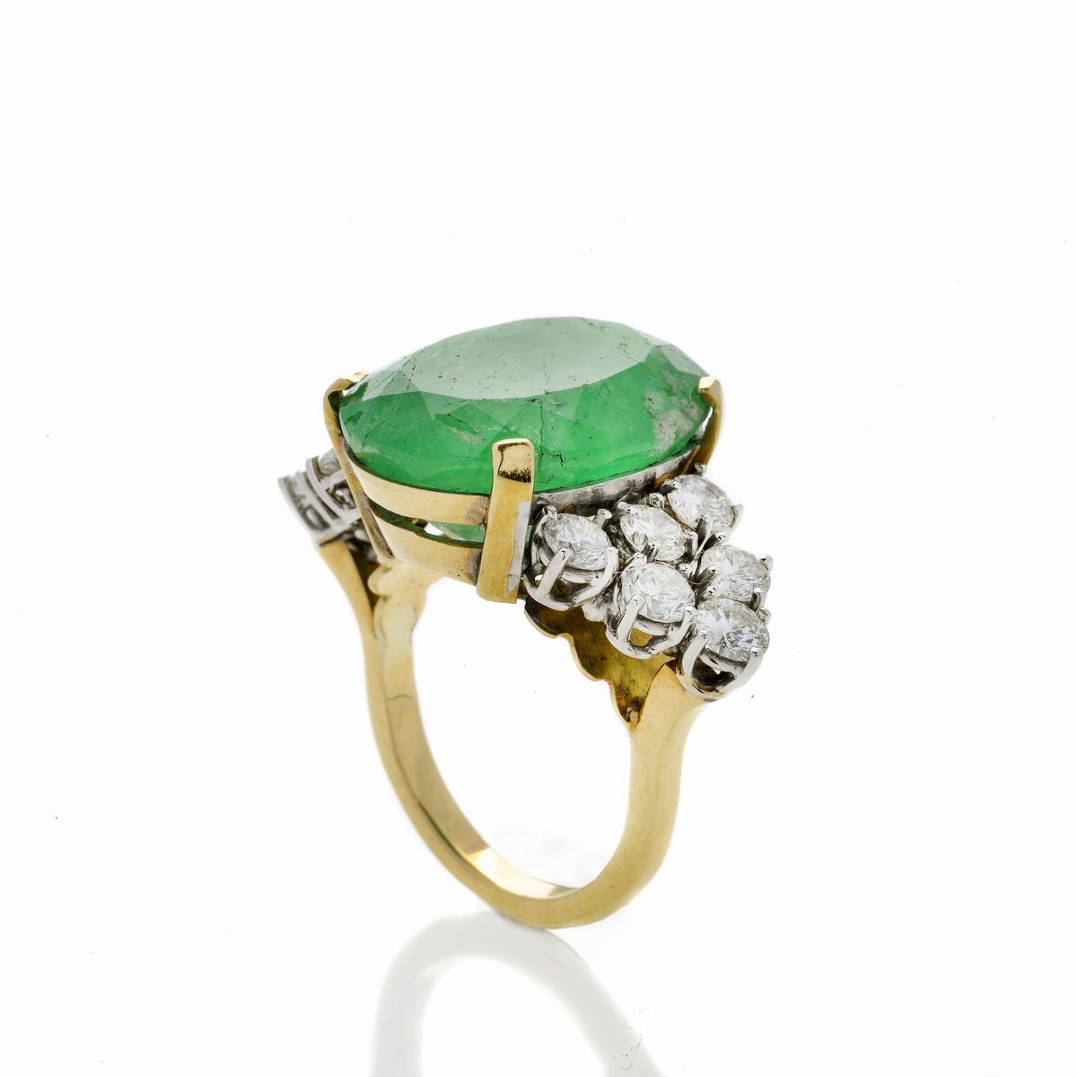 Anello in Oro Giallo, Oro Bianco, Diamanti e Radice di Smeraldo