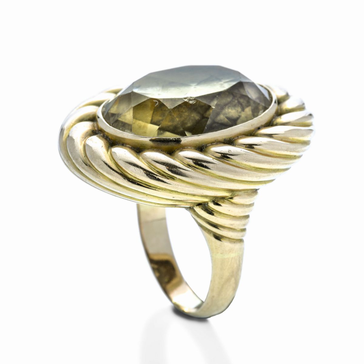 Grande Anello in Oro Giallo e Quarzo Citrino