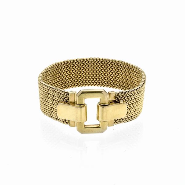 Belt bracelet in yellow gold