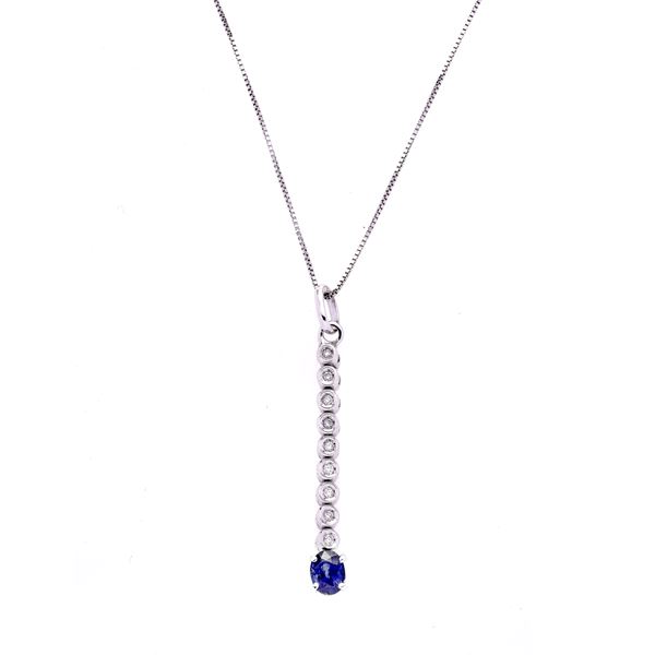 Pendant and chain in white gold, diamonds and sapphire