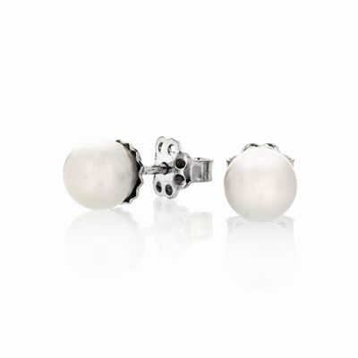Paio di Orecchini a Clips in Oro Bianco e Perle Coltivate
