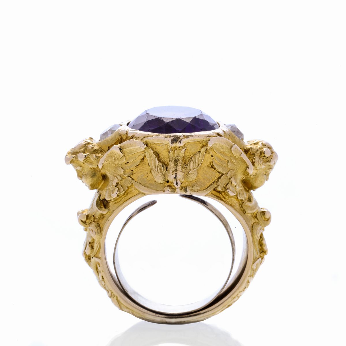 Grande Anello in Oro Giallo Diamanti e Ametista