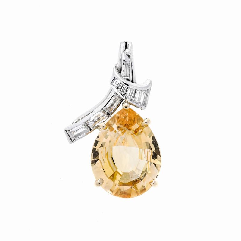 Pendente in Oro Bianco, Diamanti e Zaffiro Giallo Naturale