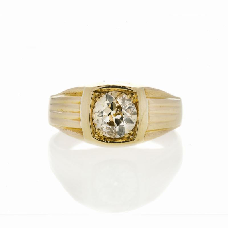 Anello Solitario in Oro Giallo e Diamante Brown