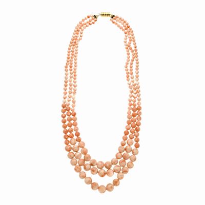 Lunga Collana in Oro Giallo e Corallo Rosa