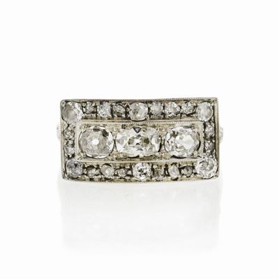 Anello in Oro Bianco e Diamanti
