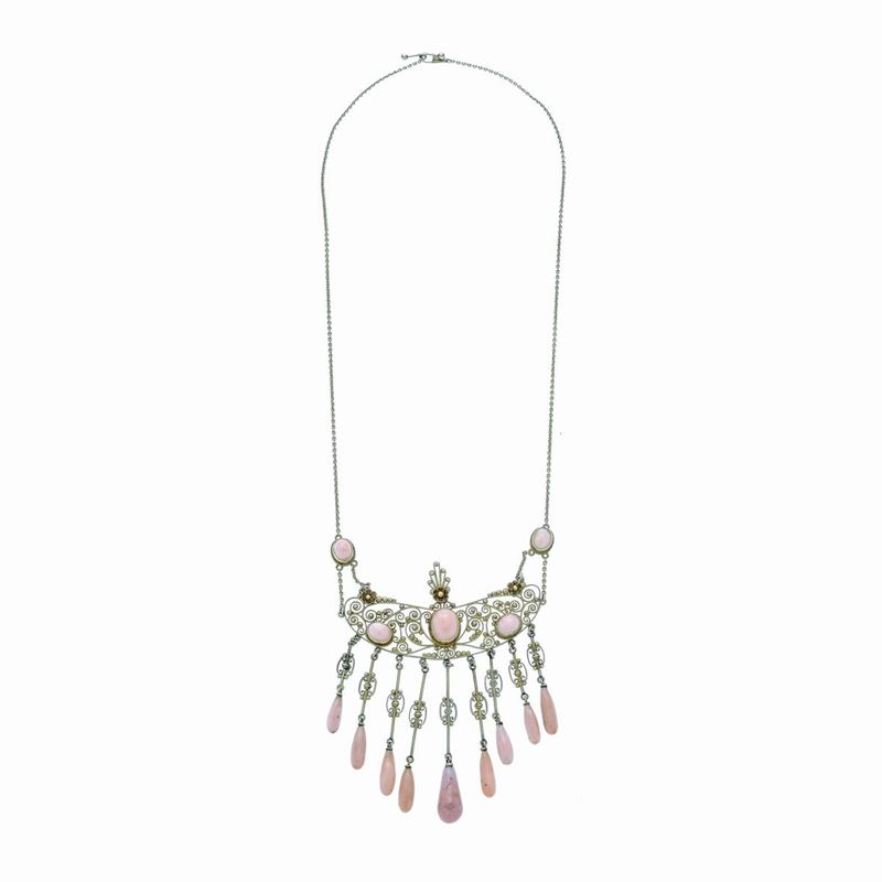 Collana in Oro Giallo e Corallo Rosa