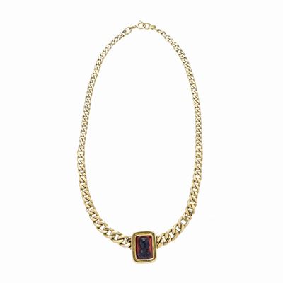 Collana in Oro Giallo e Cammeo Inciso