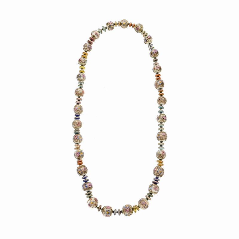 Collana in Metallo Dorato e Vetro Dipinto