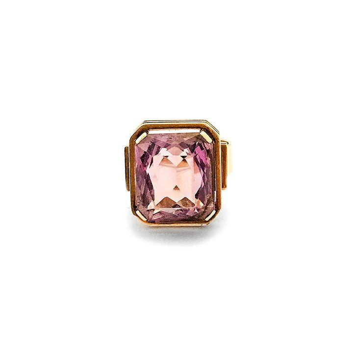 Anello in Oro a Basso Titolo e Ametista
