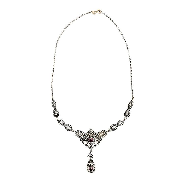 Collana in Oro a Basso Titolo, Argento, Diamanti e Rubini