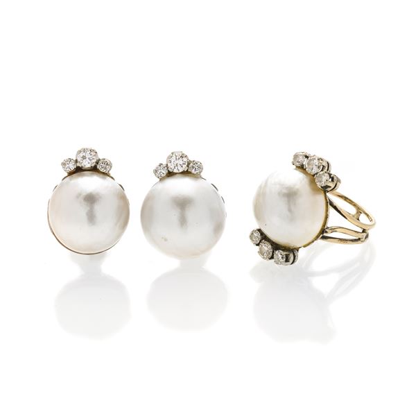 Parure with a pair of earrings and ring in white gold, diamonds and pearls Mabe