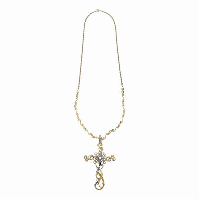 Grande Croce in Oro Giallo, Argento, Diamanti e Perle