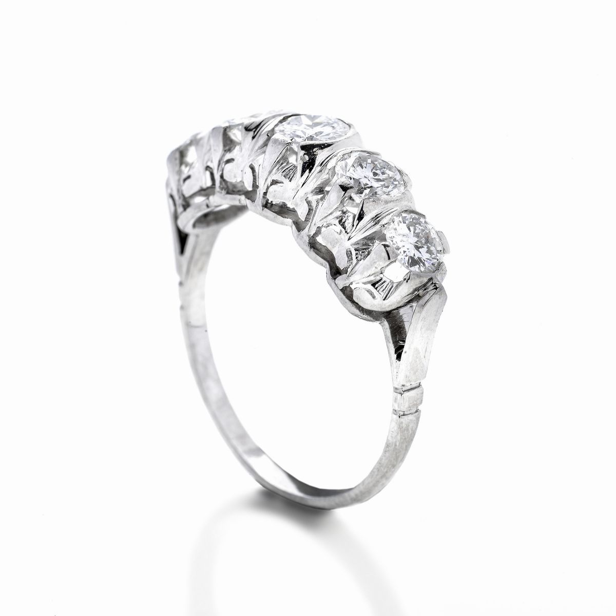 Anello Veretta in Oro Bianco e Diamanti