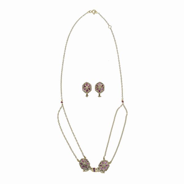 Necklace and pair of earrings fish hook in yellow gold and rubies