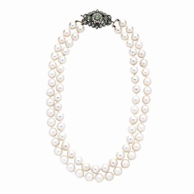 Collana a Due Fili di Perle, Oro Basso, Argento, Diamanti e Smeraldi