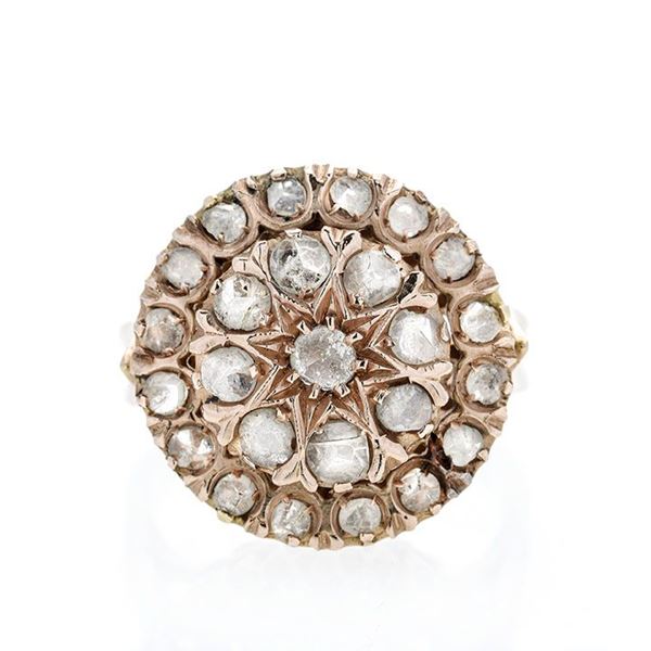 Ring in yellow gold and diamonds
