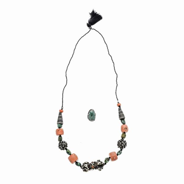 Long necklace and ring in silver, turquoise and coral