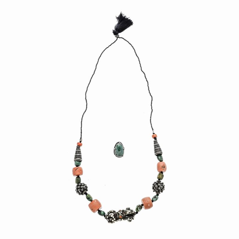 Lunga Collana ed Anello in Argento, Turchese e Corallo