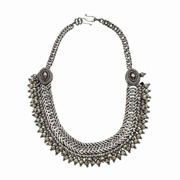 Silver choker