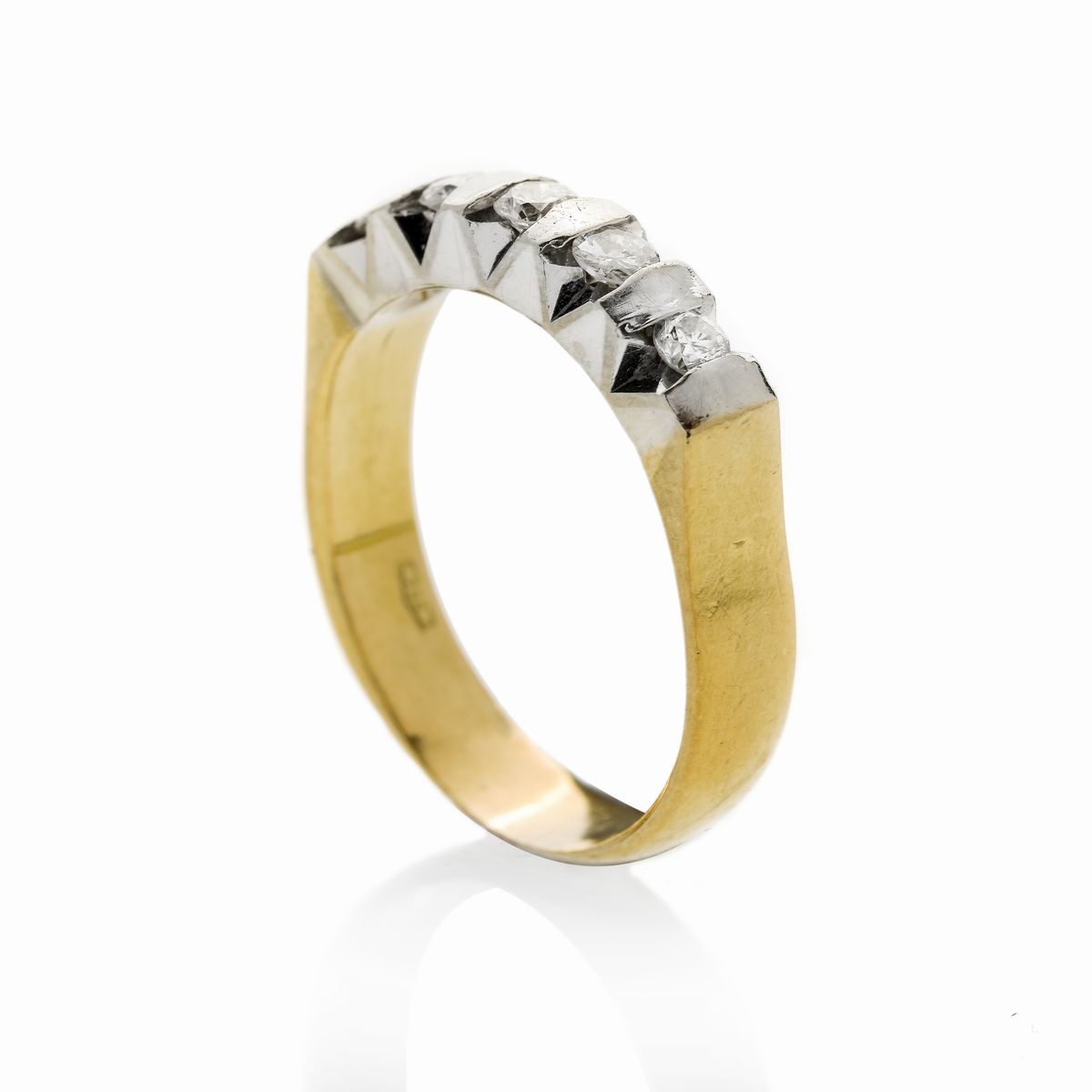 Anello Veretta in Oro Giallo, Oro Bianco e Diamanti