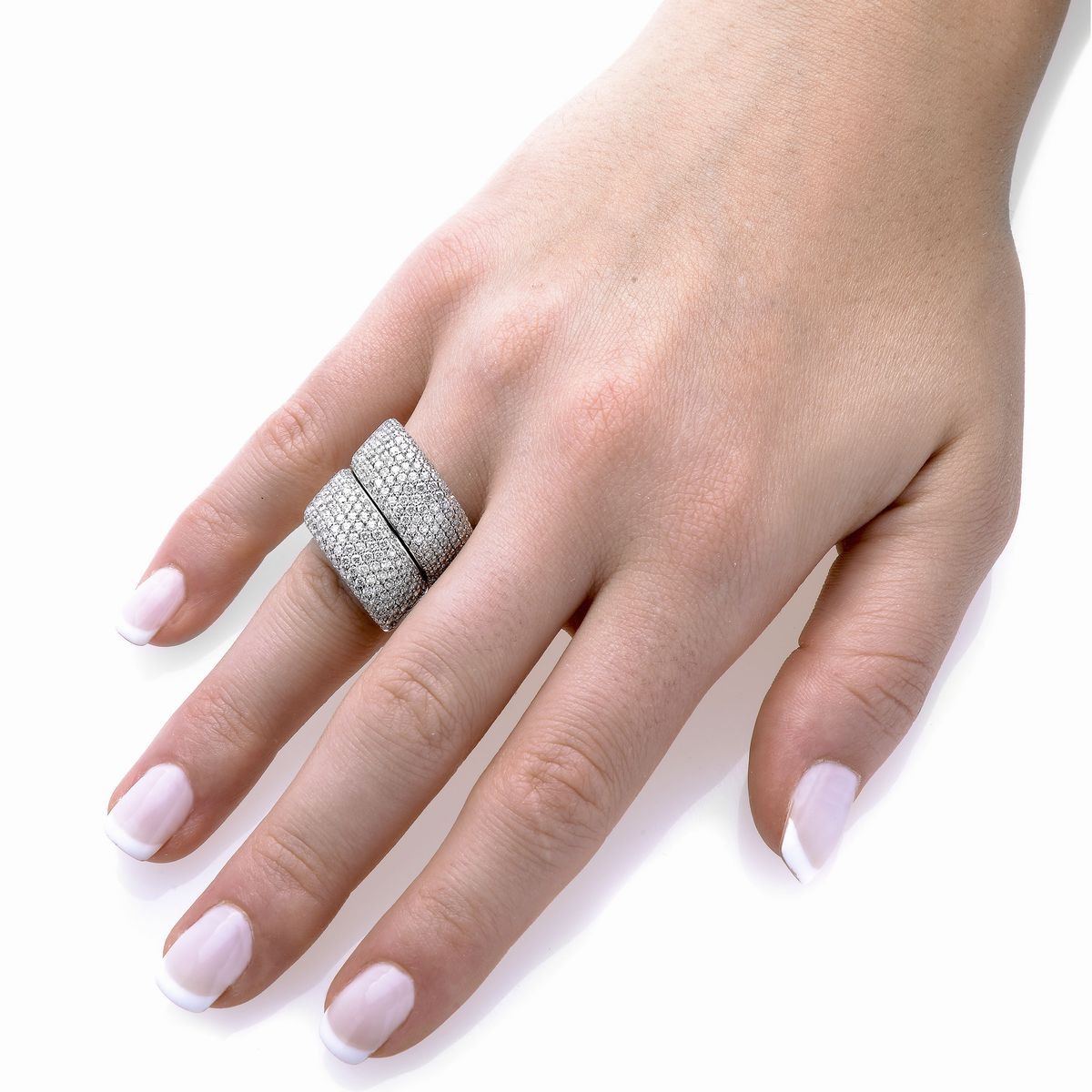 Grande Anello Contrariè in Oro Bianco, Oro Giallo e Diamanti Vhernier