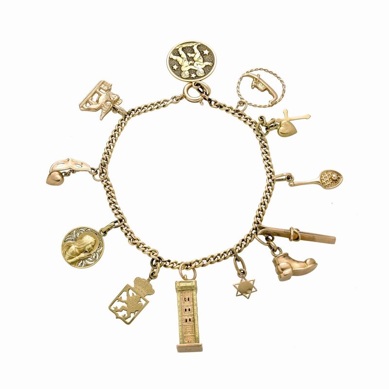 Bracciale in Oro Giallo e Oro a Basso Titolo con Charms