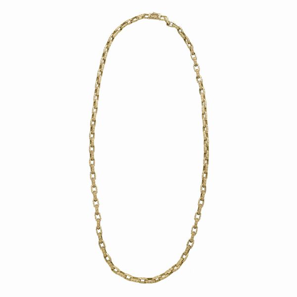 BUCCELLATI : Collana in oro giallo Buccellati  - Asta Asta di Gioielli, Pietre Preziose e Orologi da una Collezione Veronese - Curio - Casa d'aste in Firenze