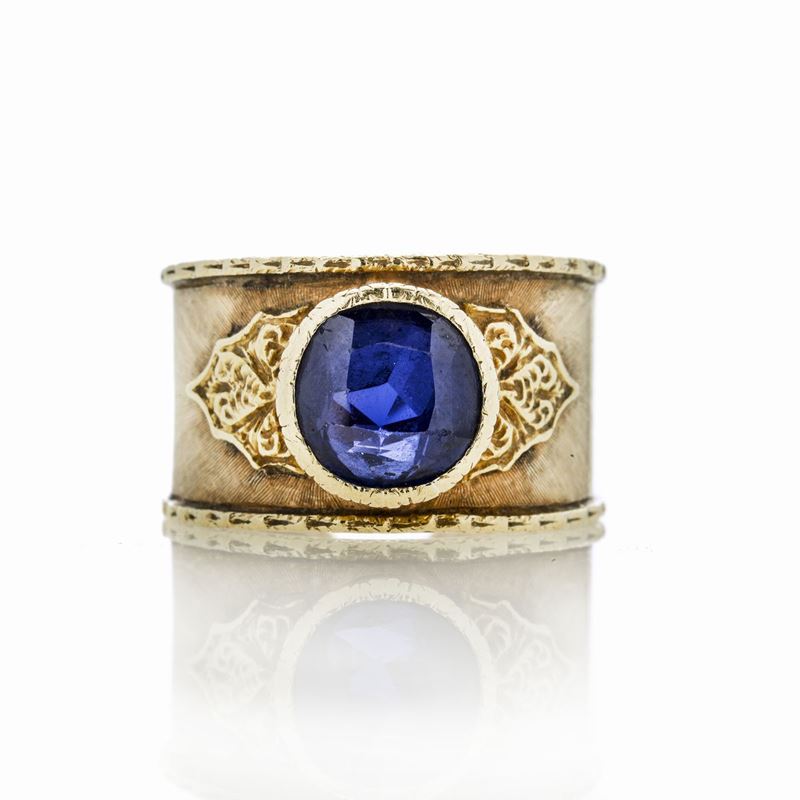 Anello a Fascia in Oro Giallo e Zaffiro