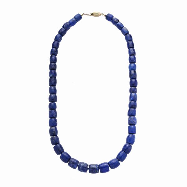 Collana in lapislazzuli e oro giallo  (Anno Sessanta)  - Asta Asta di Gioielli Antichi, Moderni e Orologi - Curio - Casa d'aste in Firenze