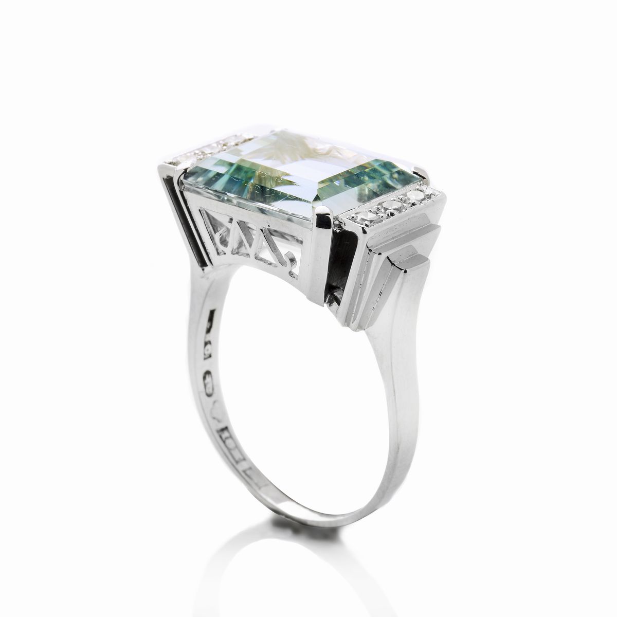 Anello in Oro Bianco, Diamanti e Acquamarina