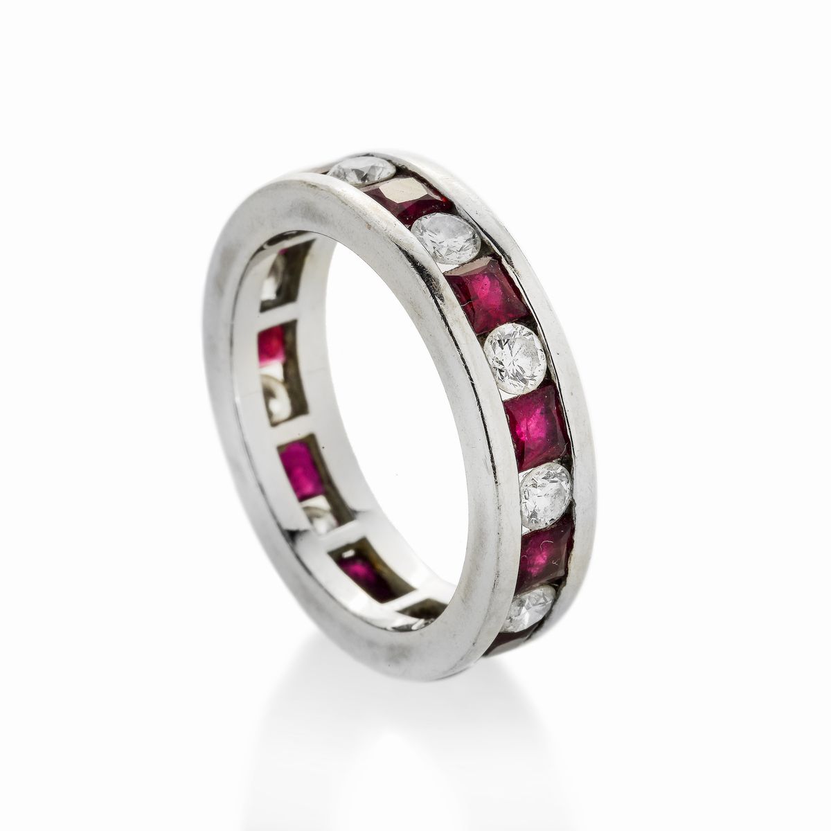 Anello Eternè in Oro Bianco, Diamanti e Rubini