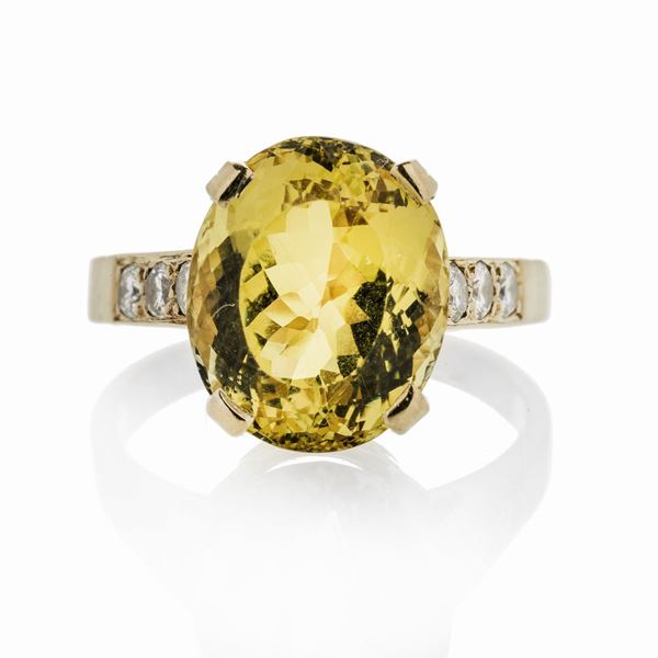 Ring in yellow gold, diamonds and citrine quartz