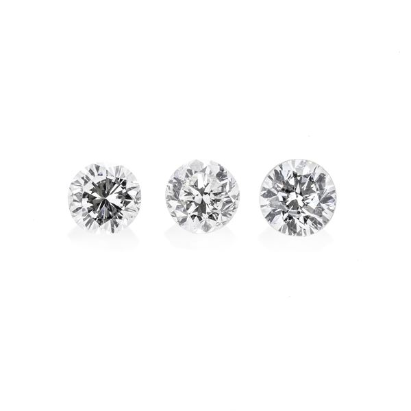 Lot: three brilliant cut diamonds ct 0.98