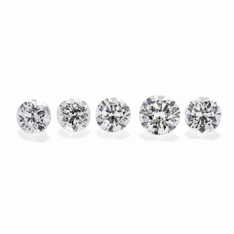 Lotto di Cinque Diamanti: Tre di Taglio Brillante e Due Diamanti Mezzo Taglio per Ct 1.95