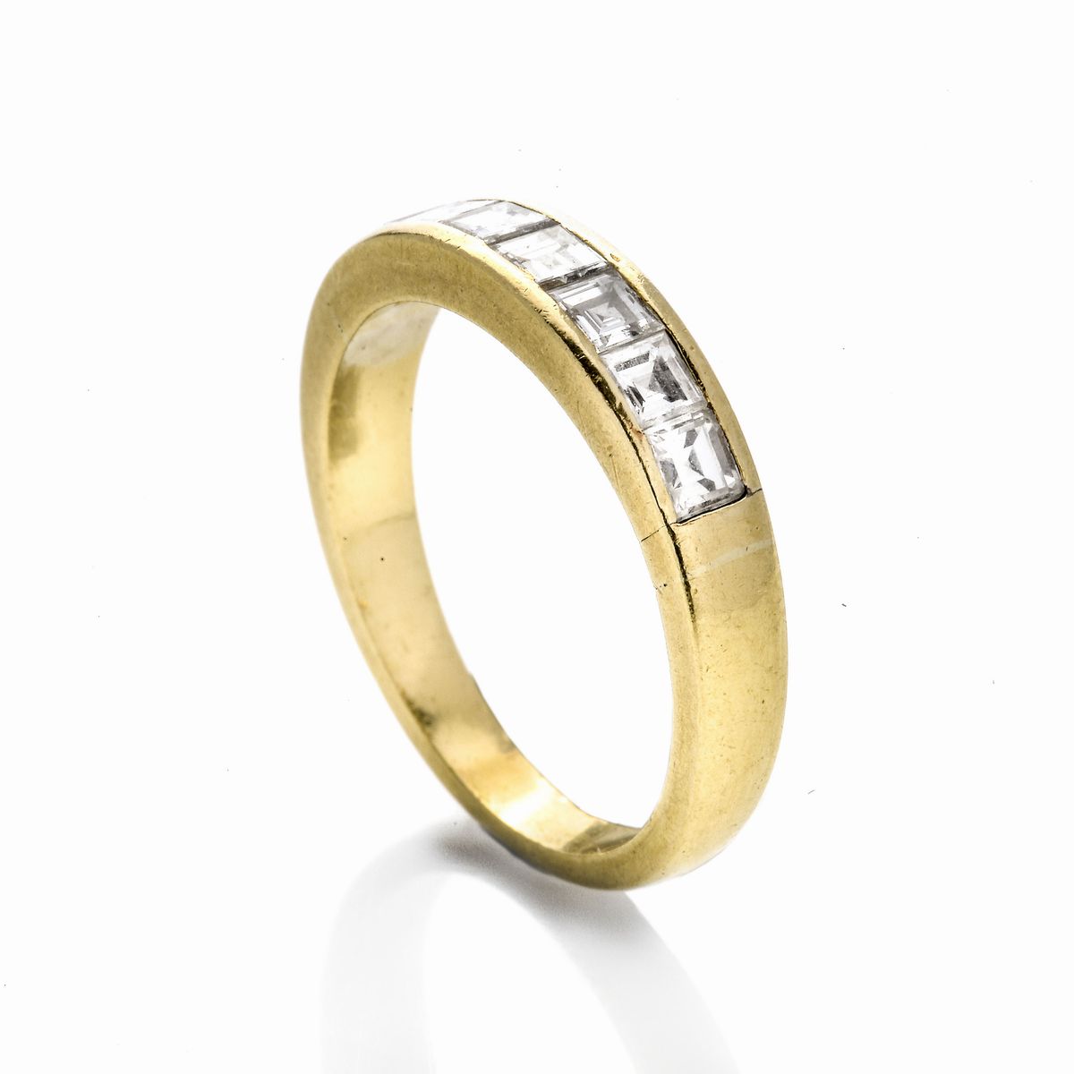 Anello in Oro Giallo e Diamanti