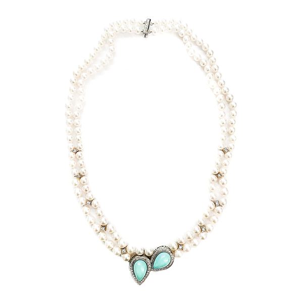Necklace in pearl, yellow gold, diamonds and turquoise paste