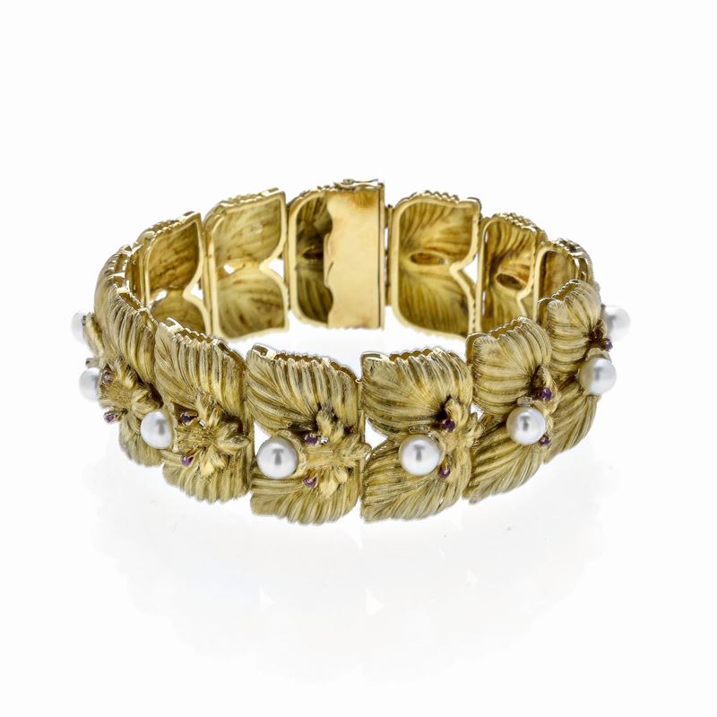 Grande Bracciale in Oro Giallo, Perle Coltivate e Pietre Rosse