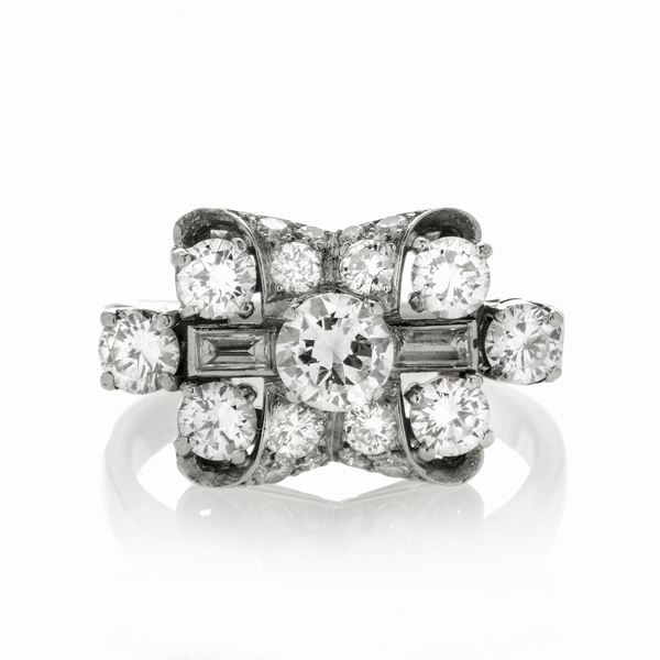 Anello in oro bianco e diamanti