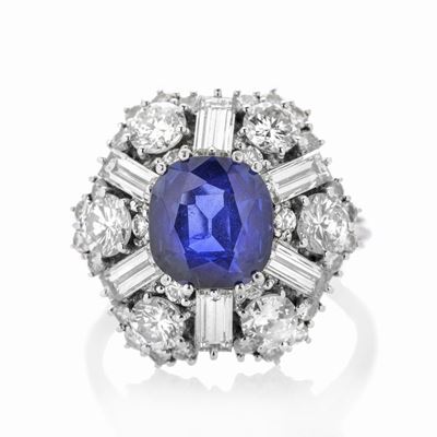 Anello in Oro Bianco, Diamanti e Zaffiro