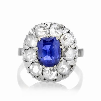 Anello in Oro Bianco, Diamanti e Zaffiro