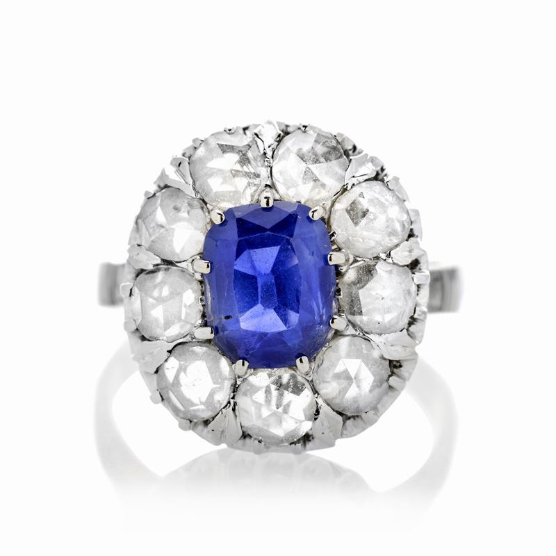 Anello in Oro Bianco, Diamanti e Zaffiro