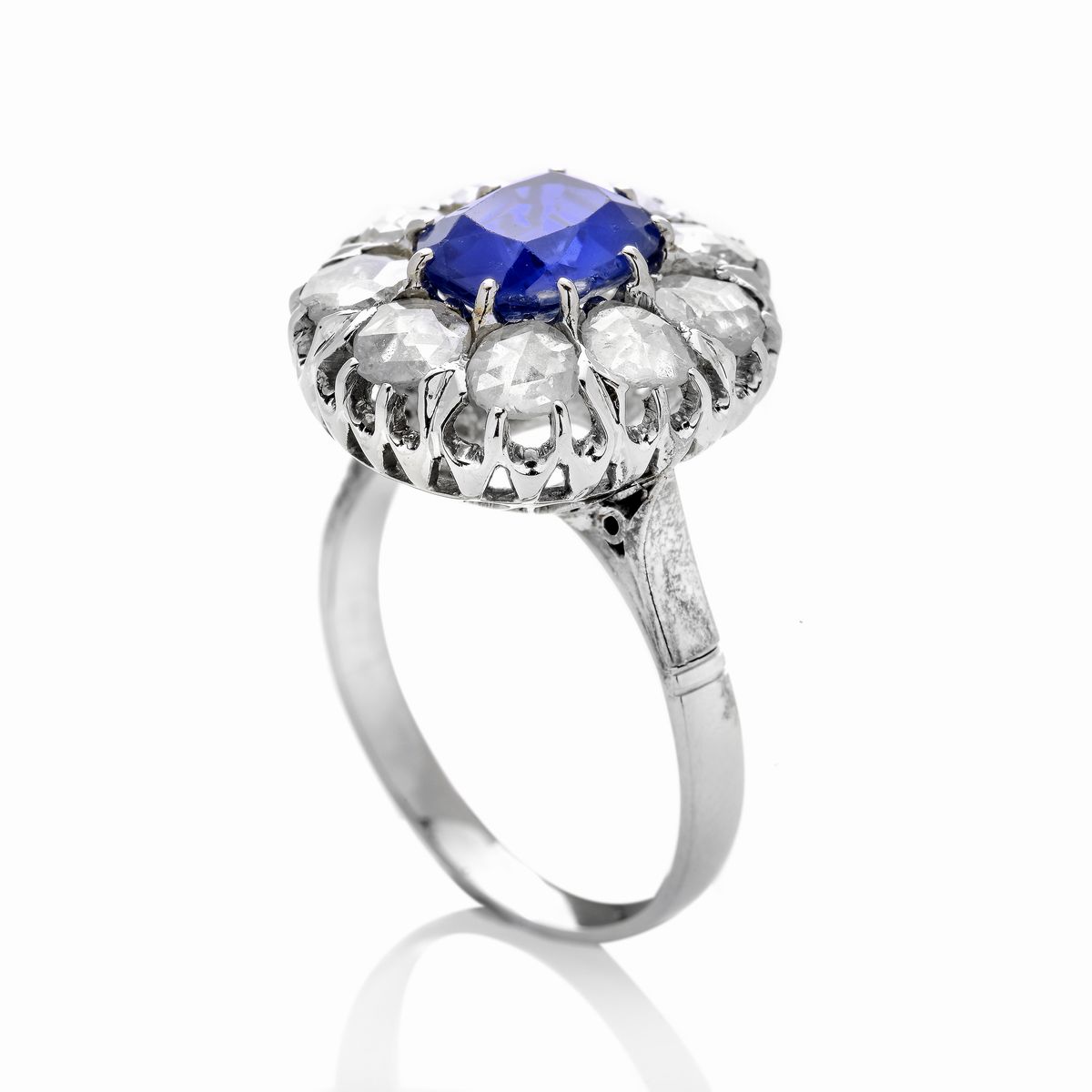 Anello in Oro Bianco, Diamanti e Zaffiro