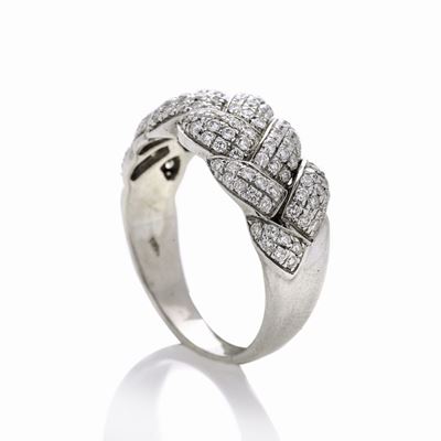 Anello in Oro Bianco e Diamanti