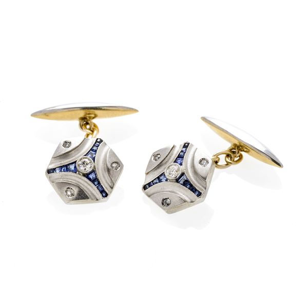 Pair of cufflinks in platinum, yellow gold, sapphire and diamond  - Auction Auction of Antique Jewelry, Modern and Wristwatch - Curio - Casa d'aste in Firenze