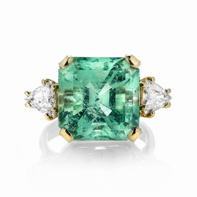 Anello in Oro Giallo, Diamanti e Smeraldo